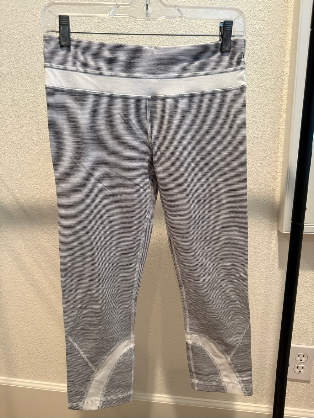 lululemon athletica Gray and White Crop Leggings with Contrast Panels